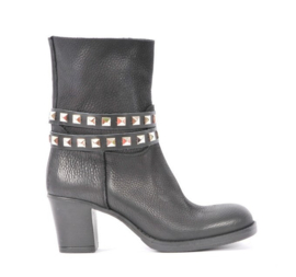 Riemen - Zwart met zilveren studs lang (prijs per paar)
