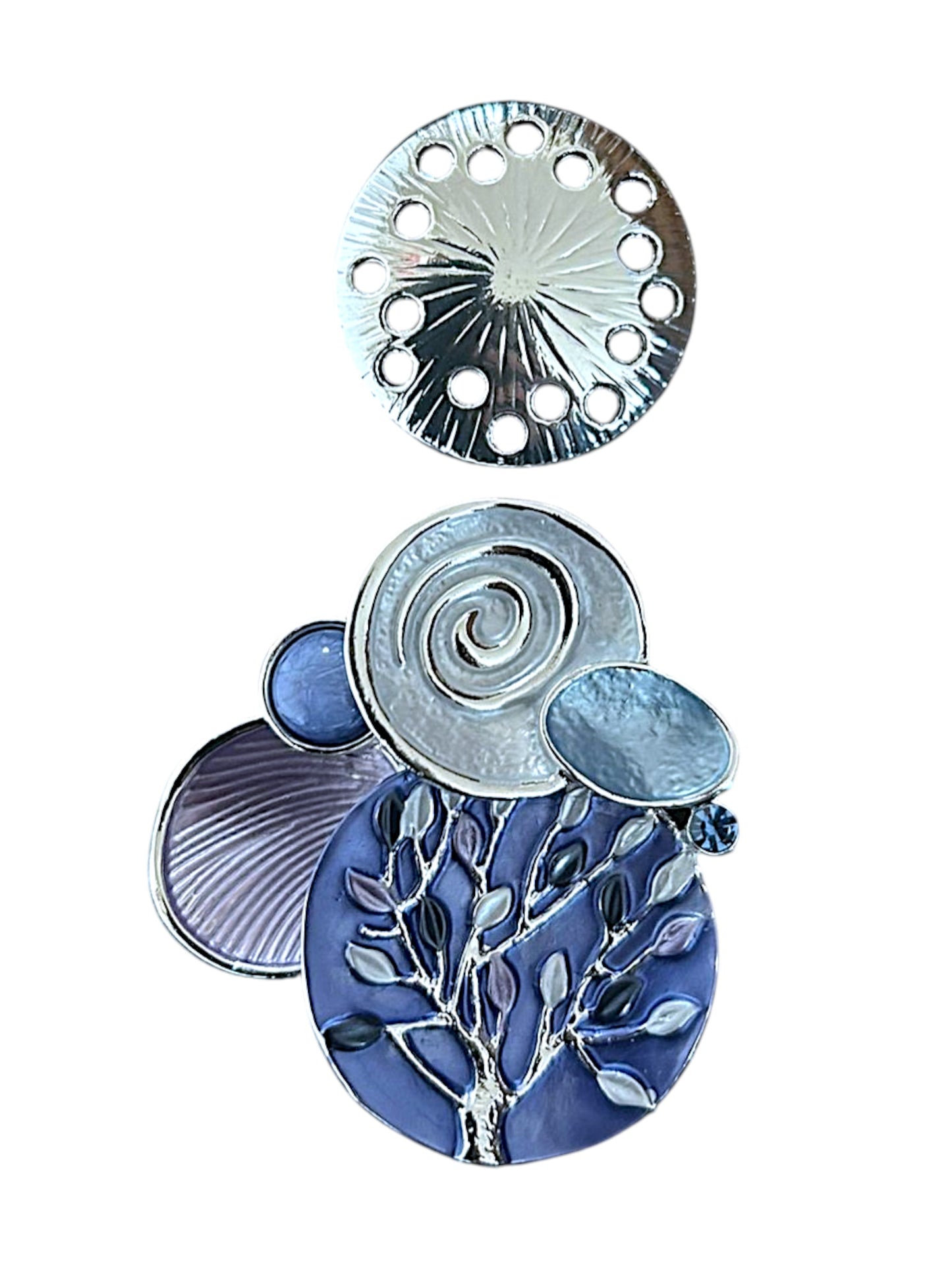 Magneetbroche Nr.41 Blauwe Kracht Levensboom met levensboommotief in blauwe tinten.