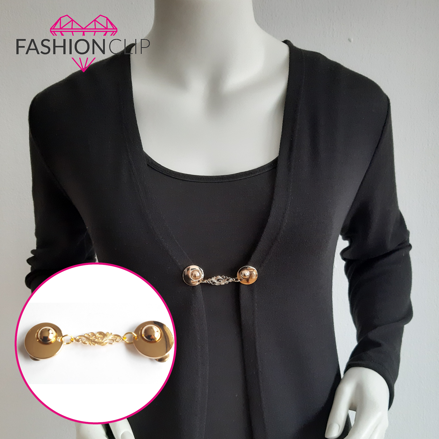 Vestsluiting Barok goud gedragen op een zwart vest, elegante Fashionclip met goudkleurige clips en sierlijke barokketting.