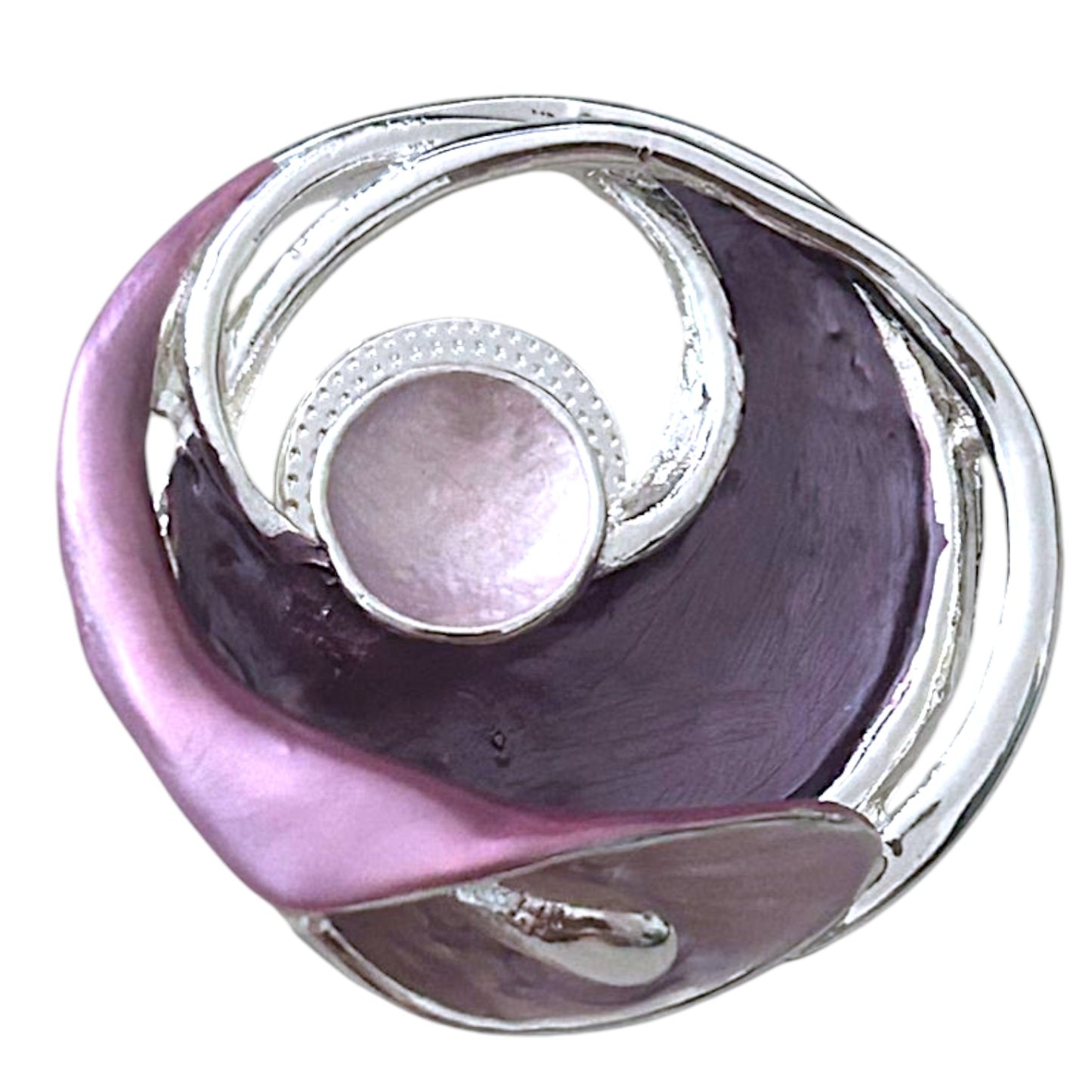 Magneetbroche Nr.50 Paarse Gloed met ronde vormen in paarse tinten en elegante zilverkleurige details.