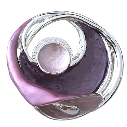 Magneetbroche Nr.50 Paarse Gloed met ronde vormen in paarse tinten en elegante zilverkleurige details.