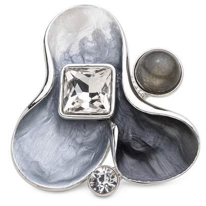 Magneetbroche Nr.65 Grijstinten Elegantie met zachte grijstinten, zilverkleurige details en fonkelende kristallen.