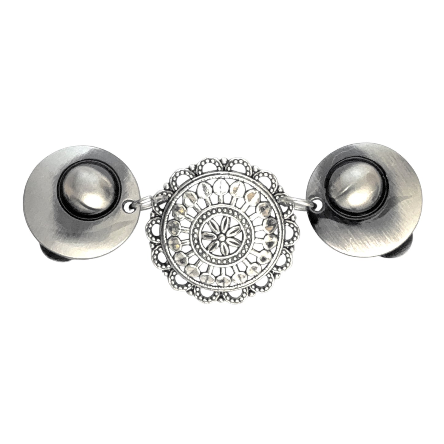 Vestsluiting De Barones met zilverkleurige clips en verfijnde ronde tussenbedel met sierlijke ornamentdetails, elegante Fashionclip voor vesten.