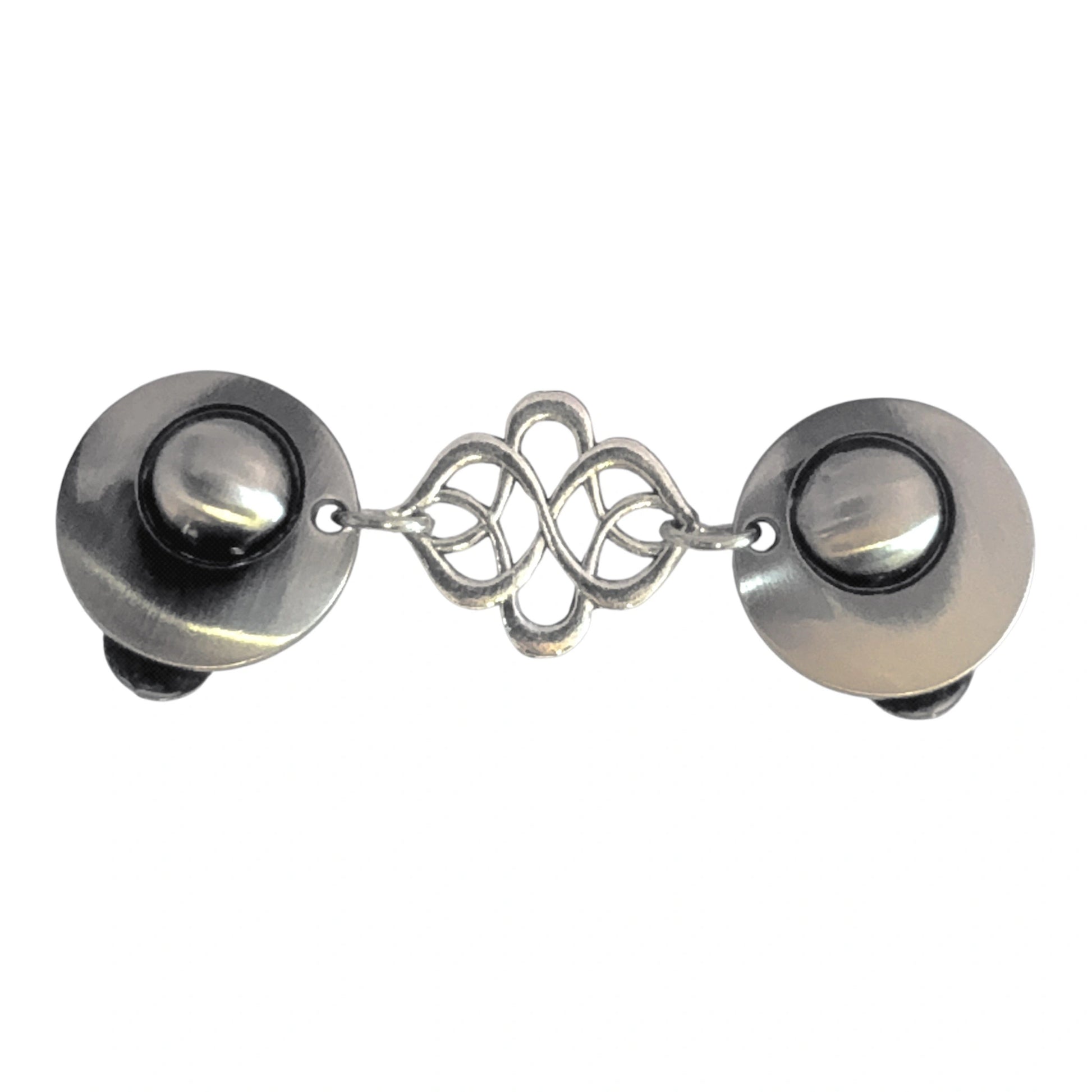 Vestsluiting De Verbinding zilver met elegante clips en sierlijke verweven tussenbedel als symbool voor verbondenheid.