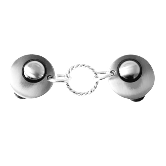 Vestsluiting Vlechtwerk met zilverkleurige clips en gevlochten ringverbinding, elegante Fashionclip voor het sluiten van vesten.
